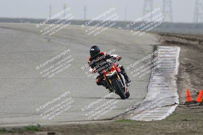 media/Nov-29-2025-TrackDaz (Sat) [[10ae2d9bce]]/A Group/Session 3 (Outside Grapevine)/